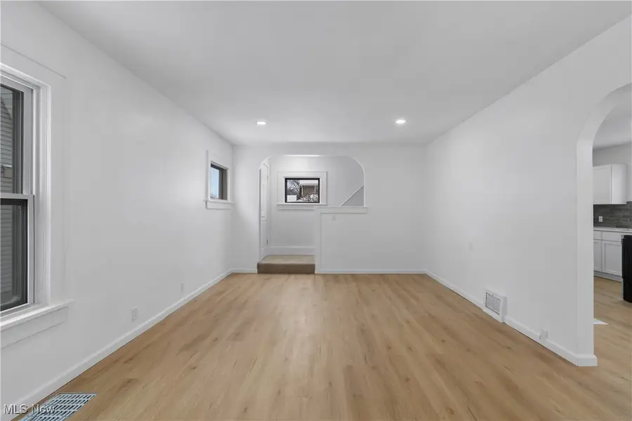 1758 10th Street, Cuyahoga Falls, OH 44221 - Image #3