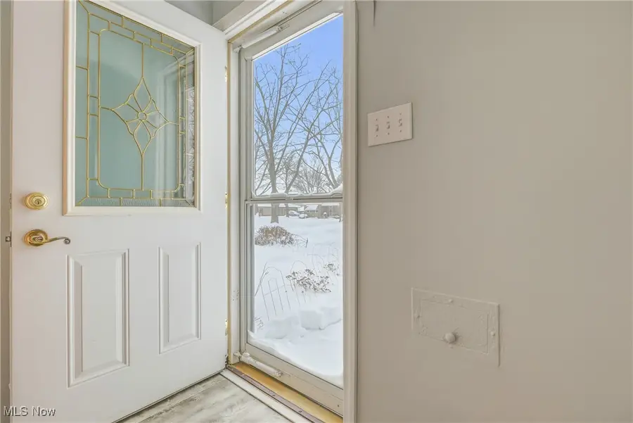 6775 Oakwood Road, Parma Heights, OH 44130 - Image #2