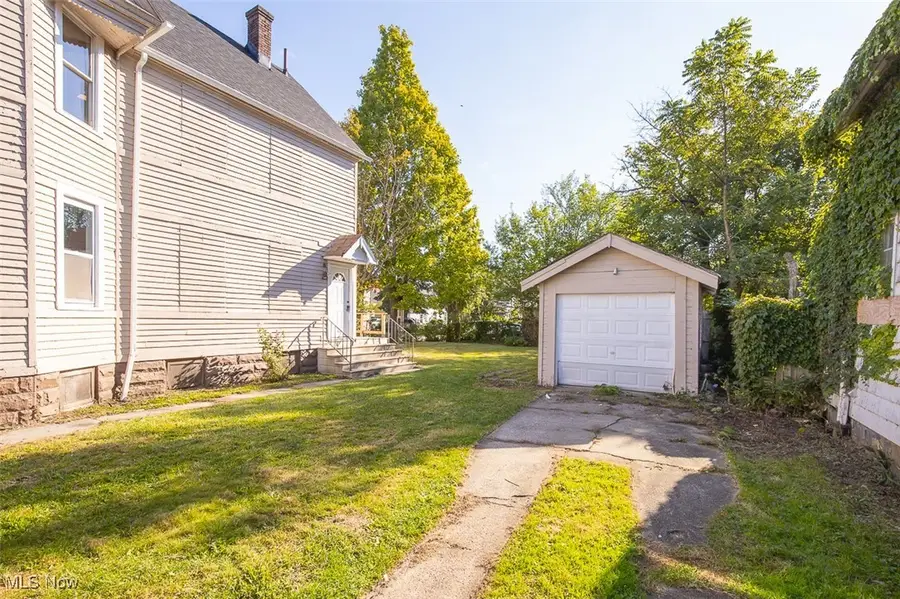 3295 W 44th Street, Cleveland, OH 44109 - Image #3