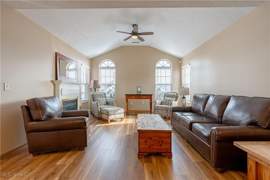 4200 NW Tannybrooke Nw Lane #B, Canton, OH 44718 - Image #3