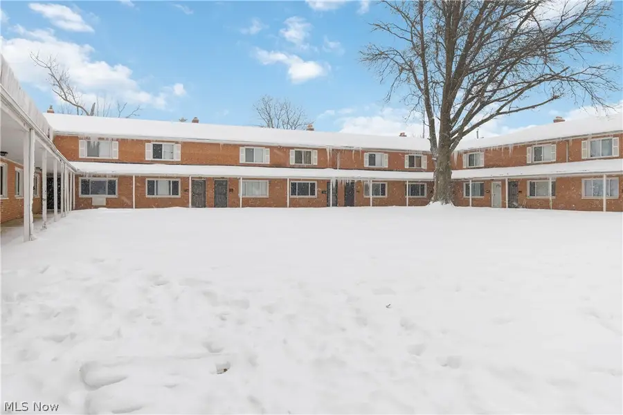 4889 Banbury Court #13, Warrensville Heights, OH 44128 - Image #2