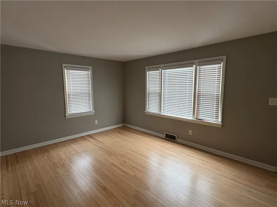 1562 Medford Avenue, Youngstown, OH 44514 - Image #2