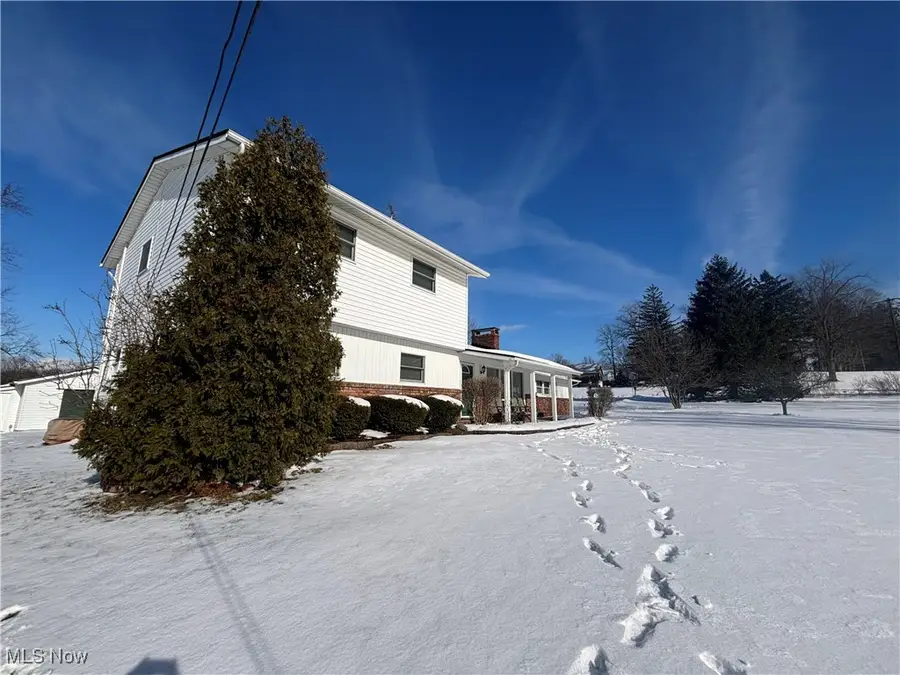 10548 Briar Hill Drive, Kirtland, OH 44094 - #2