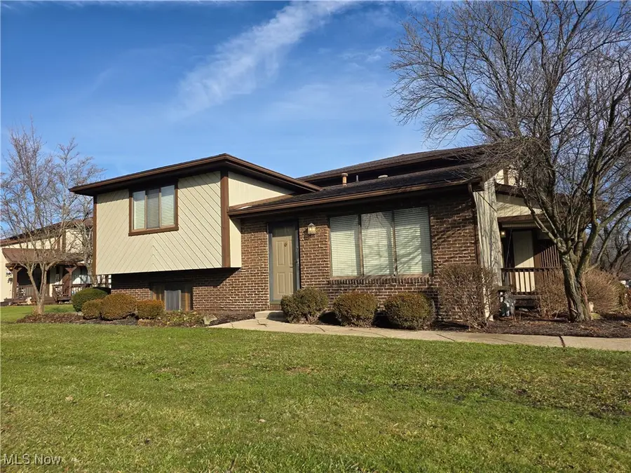 7304 Oakwood Drive #9, Brookfield, OH 44403 - Image #2