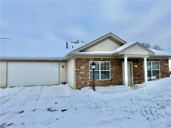 3095 Whitewood Nw Street, North Canton, OH 44720
