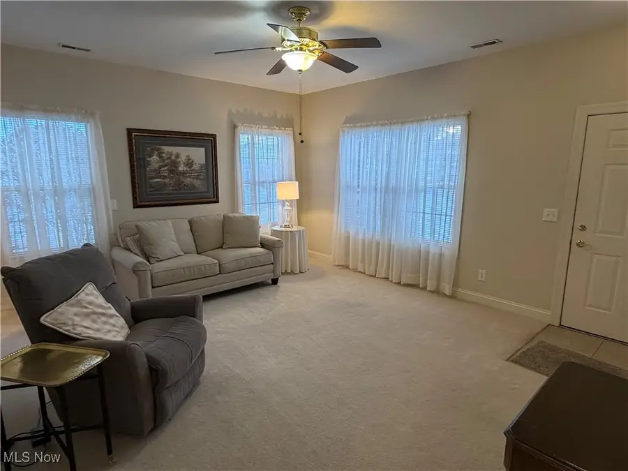 3095 Whitewood Nw Street, North Canton, OH 44720 - Image #3