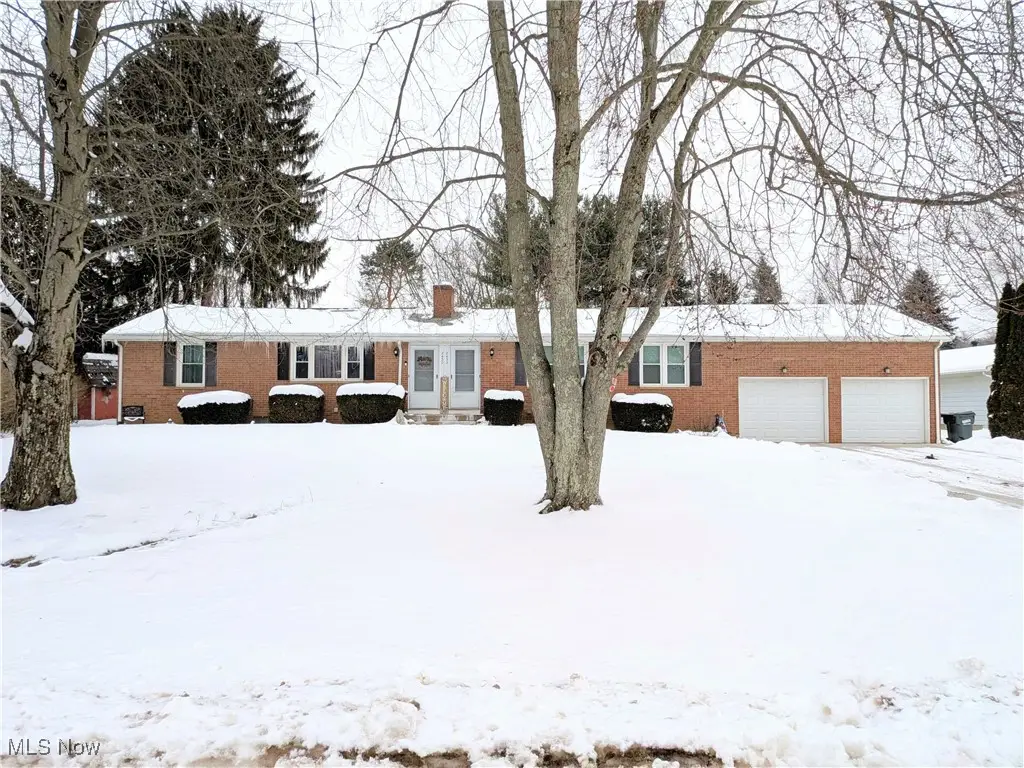 2430 List Nw Street, Massillon, OH 44646 - Image #1