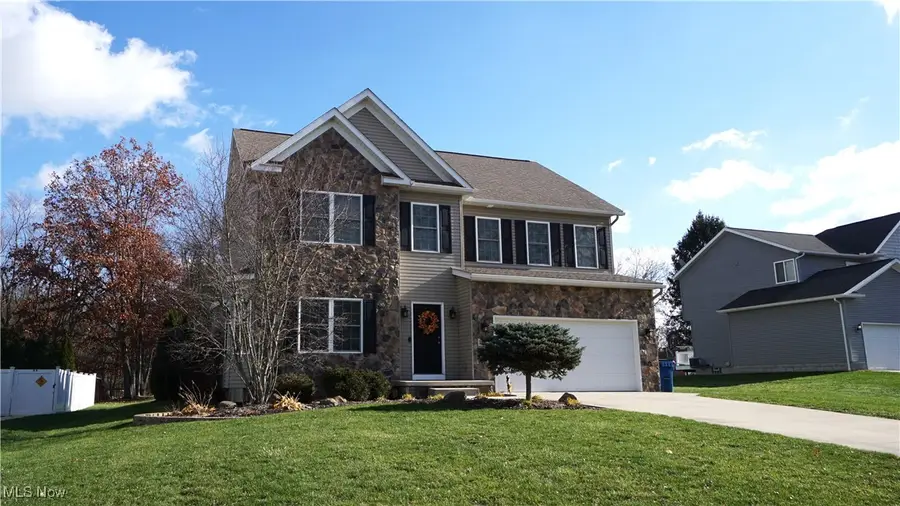 1405 Hidden Lake Boulevard, Akron, OH 44312 - #2