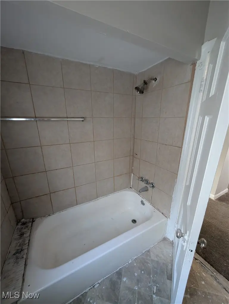 18107 Olympia Road, Cleveland, OH 44112 - Image #3