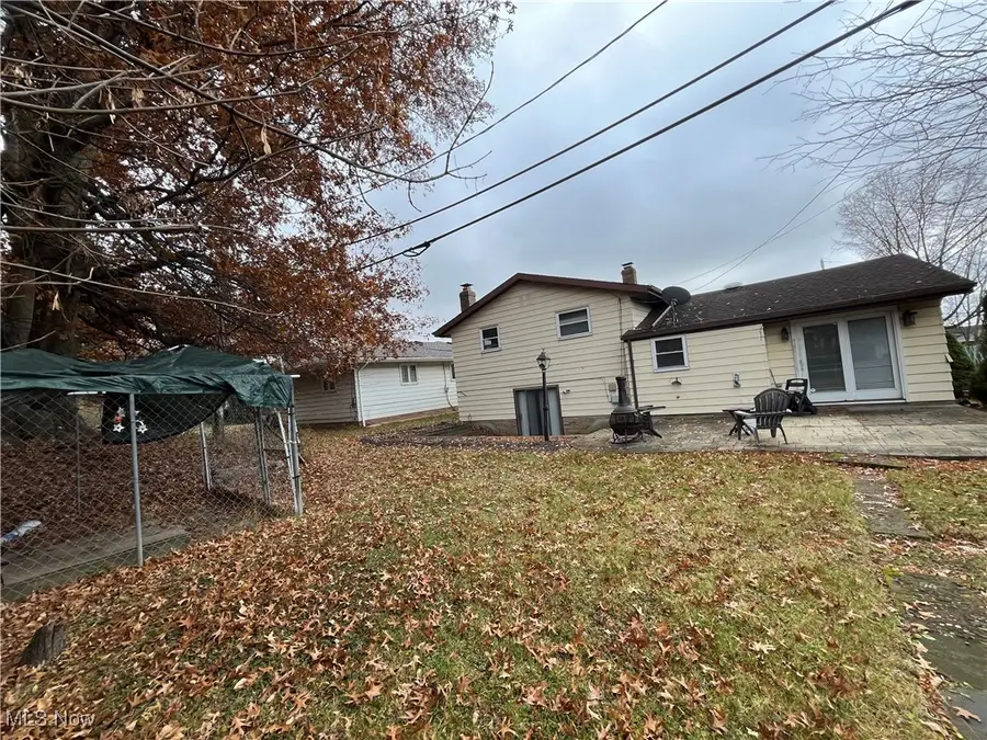 6425 Farmington Drive, Garfield Heights, OH 44125 - #3