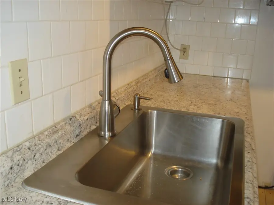 902 E 207th Street, Euclid, OH 44119 - Image #3