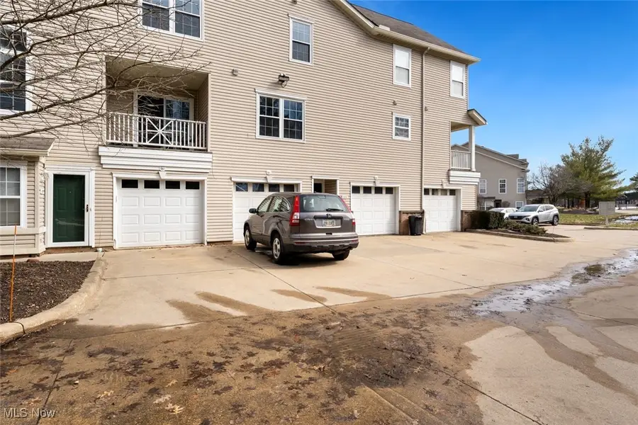 868 Tollis Parkway #A-L, Broadview Heights, OH 44147 - Image #2