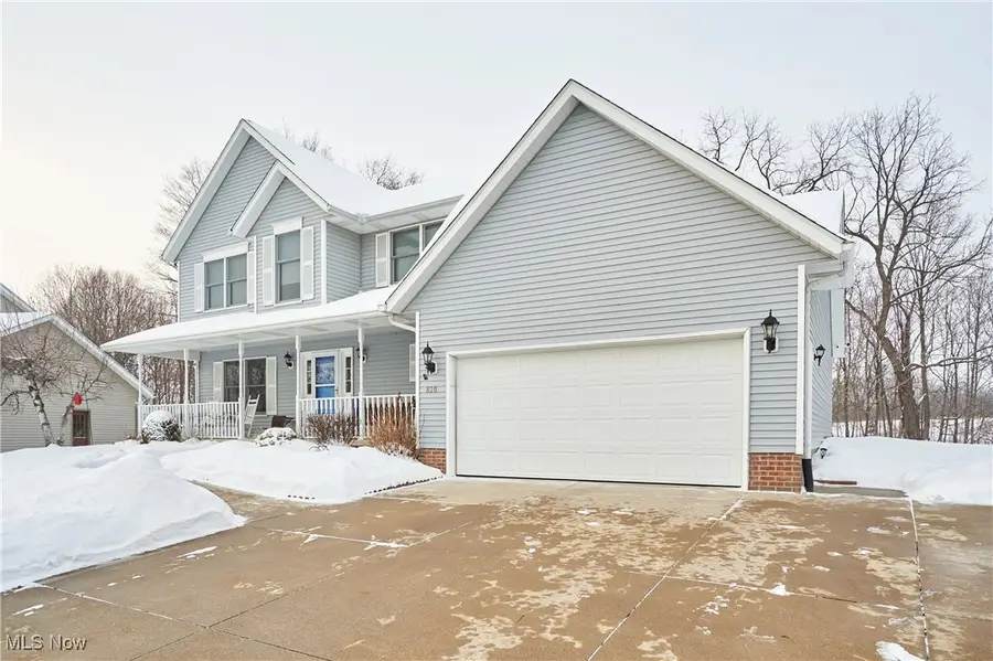 820 Lawrence Drive, Wadsworth, OH 44281 - Image #2