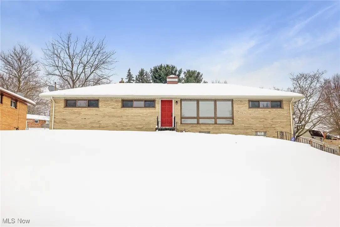 8736 Easy Nw Street, Massillon, OH 44646 - Image #1