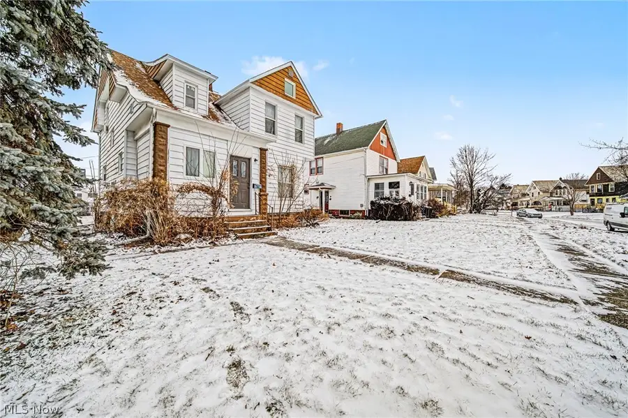 1629 E 47th Street, Ashtabula, OH 44004 - #3