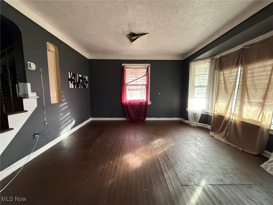 15915 Cloverside Avenue, Cleveland, OH 44128 - Image #3