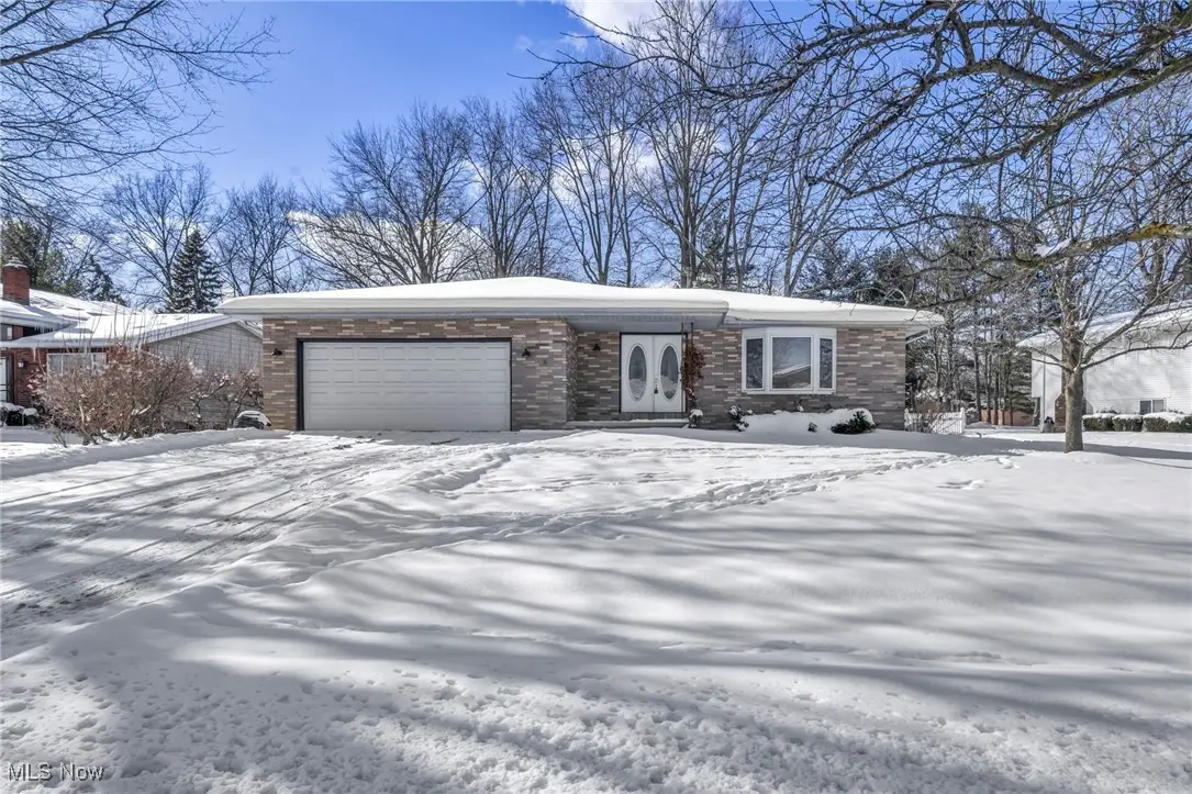 5770 N Crossview Road, Seven Hills, OH 44131 - Image #1