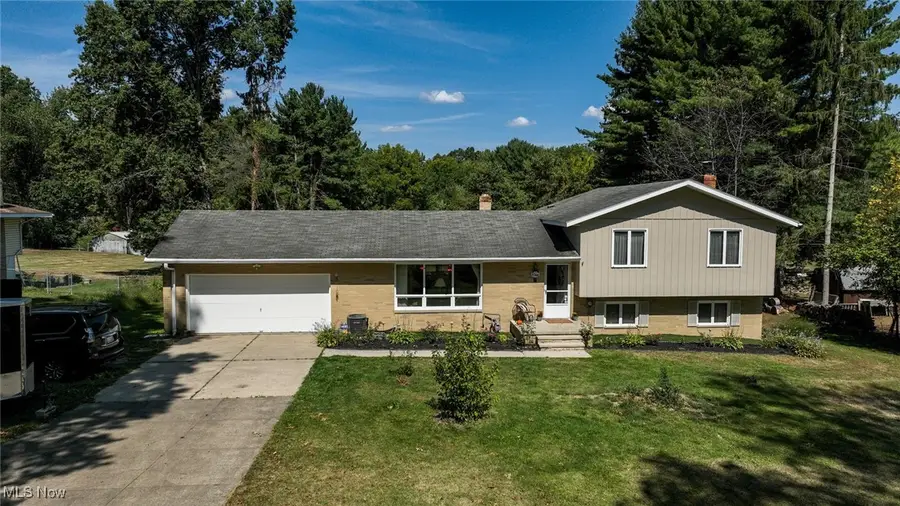 1365 Vanderhoof Road, New Franklin, OH 44203 - Image #2