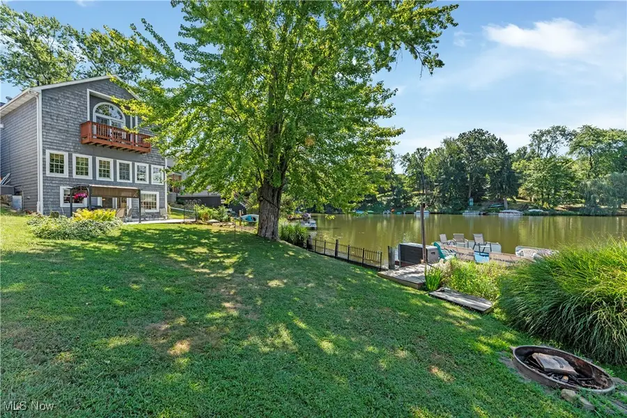 115 Spruce Nw Drive, North Canton, OH 44720 - Image #3