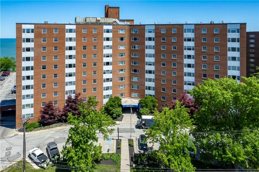 11850 Edgewater Drive #512, Lakewood, OH 44107 - Image #3