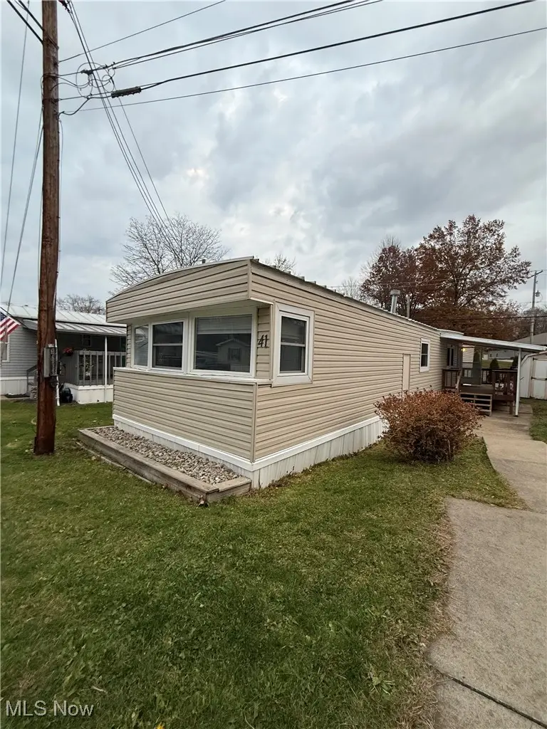 13675 Cleveland Nw Avenue, Uniontown, OH 44685 - Image #1