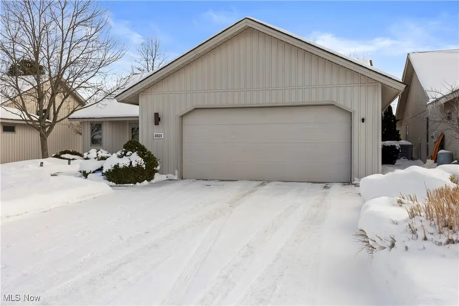 33125 Tanager Court, North Ridgeville, OH 44039 - Image #2