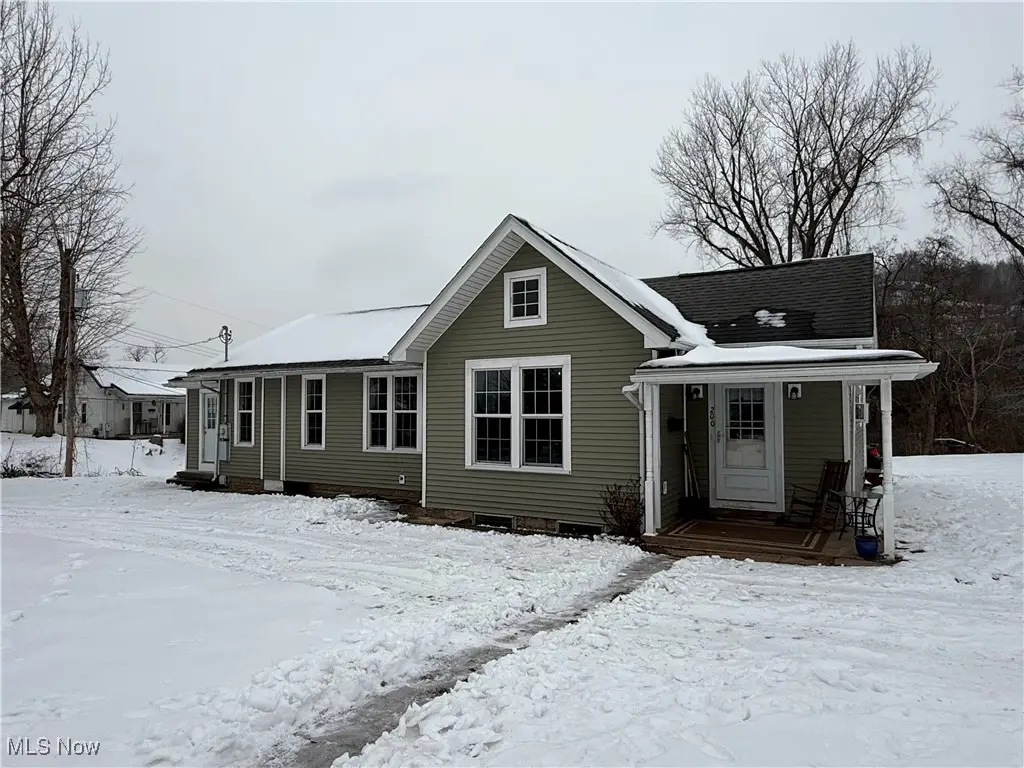 200 Ankrom Street, Saint Marys, WV 26170 - #1