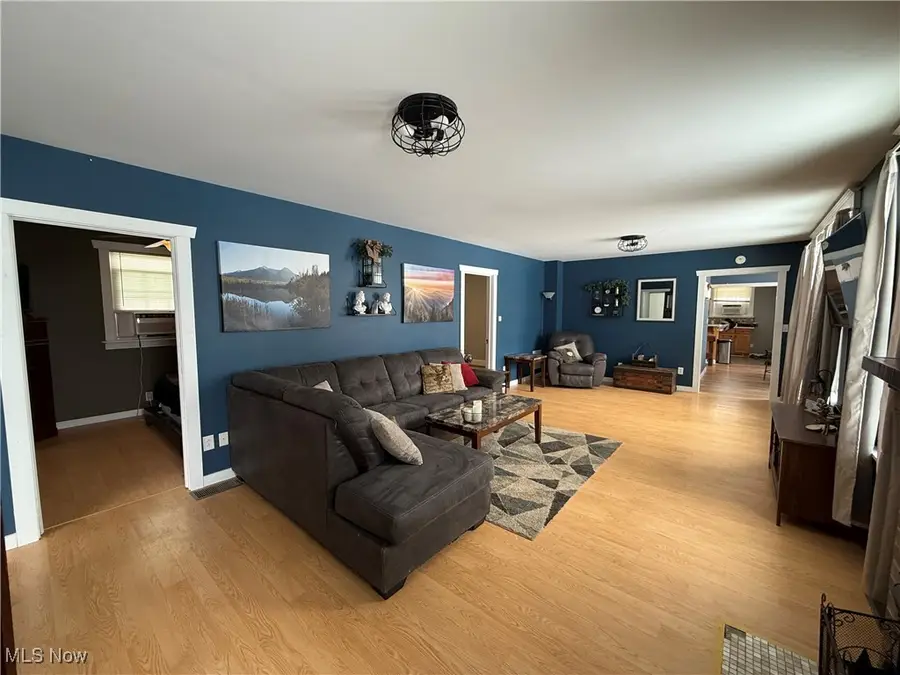 200 Ankrom Street, Saint Marys, WV 26170 - #2