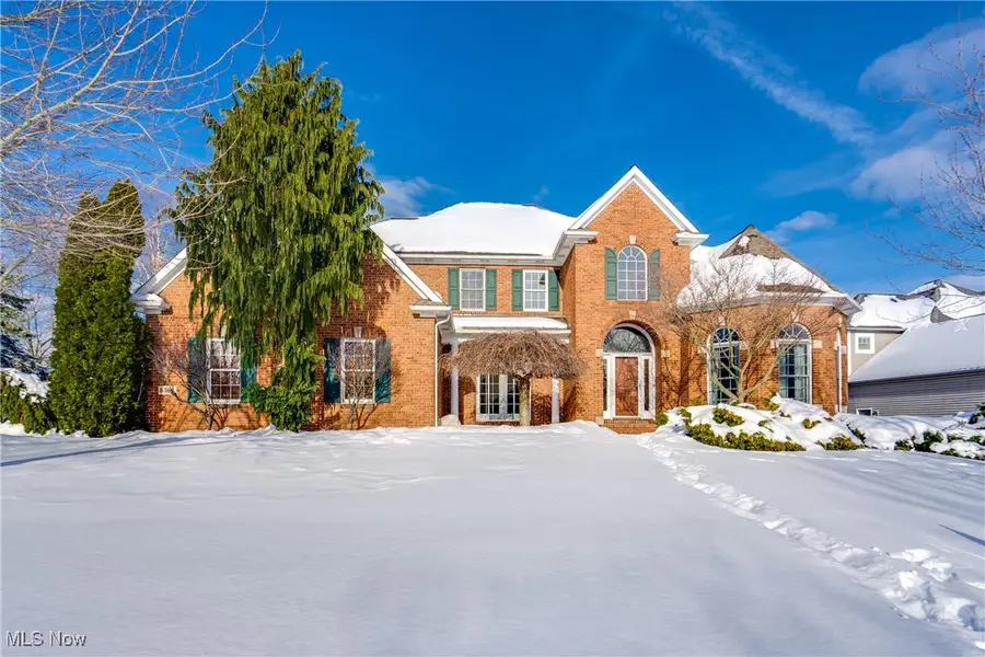 8366 Greenock Nw Drive, North Canton, OH 44720 - Image #2