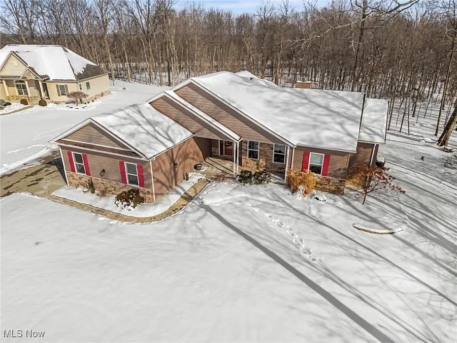 8525 Broxton Court, Westfield Center, OH 44251 - #2