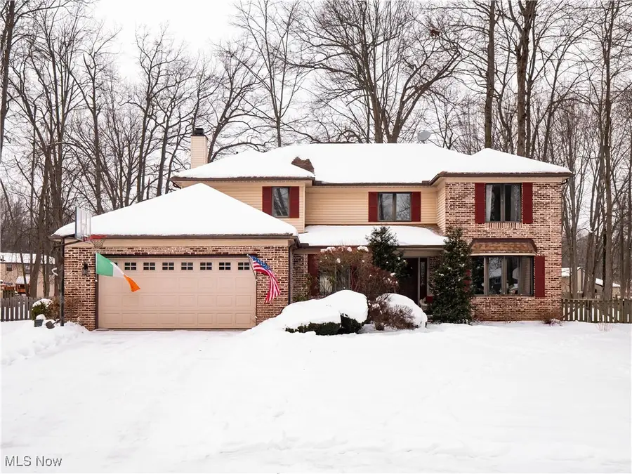 8538 Wedgewood Court, Olmsted Township, OH 44138 - #3