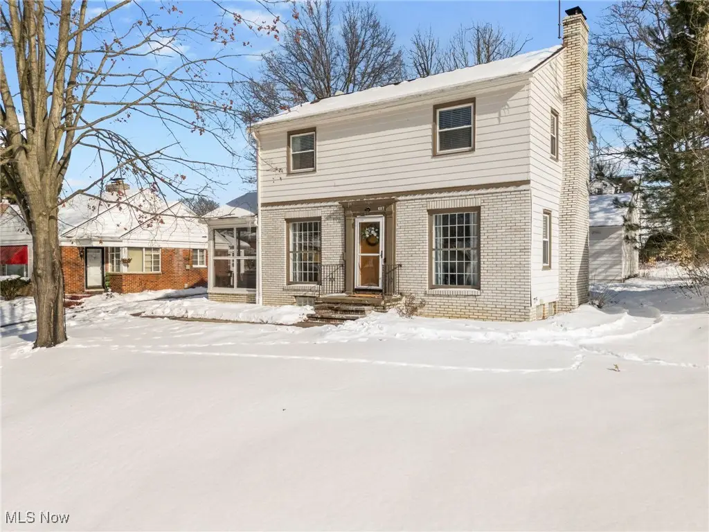 687 Crestview Avenue, Akron, OH 44320 - #1