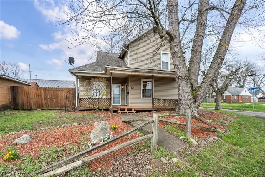 907 Duncan Sw Street, Massillon, OH 44647 - #3