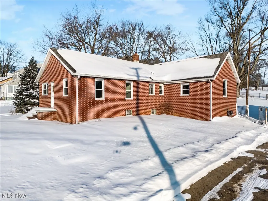 3863 Richville Sw Drive, Canton, OH 44706 - #1