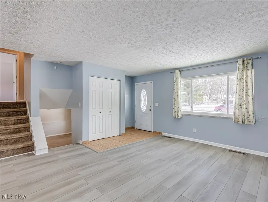 3795 N Sunnyfield Drive, Copley, OH 44321 - Image #2