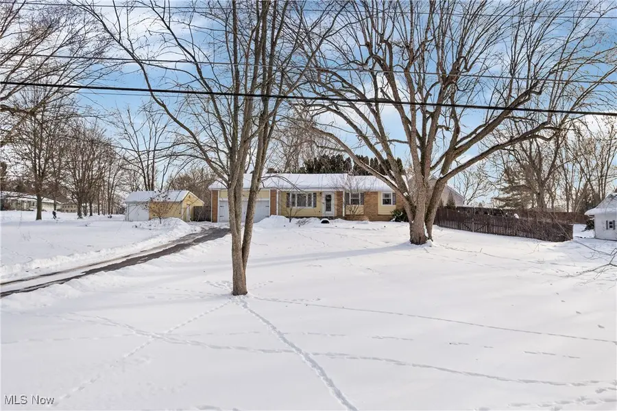 2248 Hi Vue Drive, Green, OH 44312 - #2