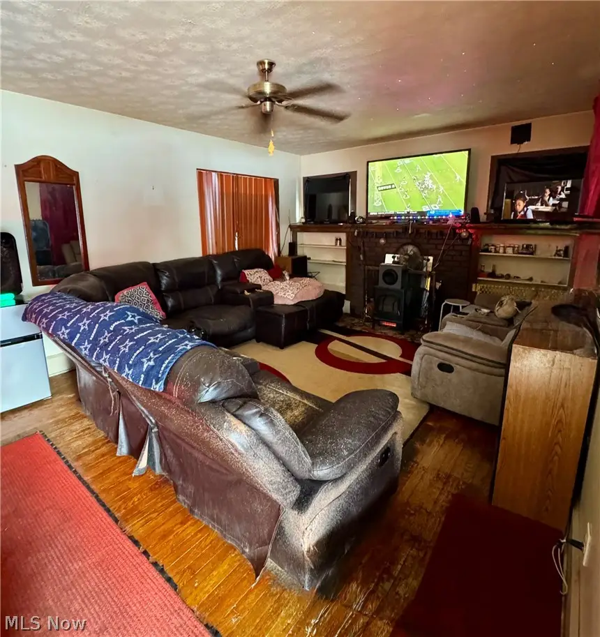 143 Wilson Street, Struthers, OH 44471 - #2