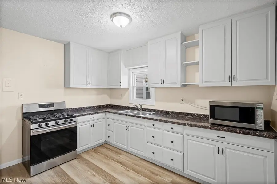 3276 W 130th, Cleveland, OH 44111 - #3