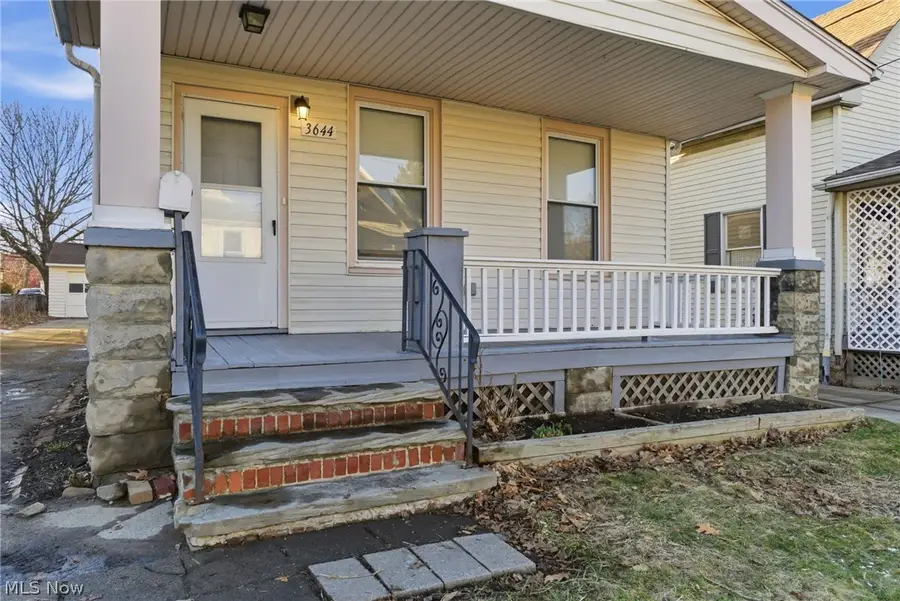 3644 W 48th Street, Cleveland, OH 44102 - #3