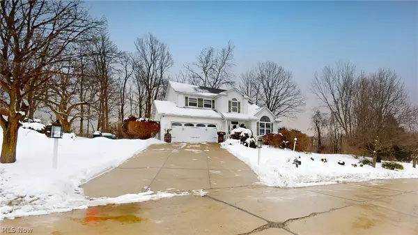 26487 Buckthorn Road, Oakwood Village, OH 44146