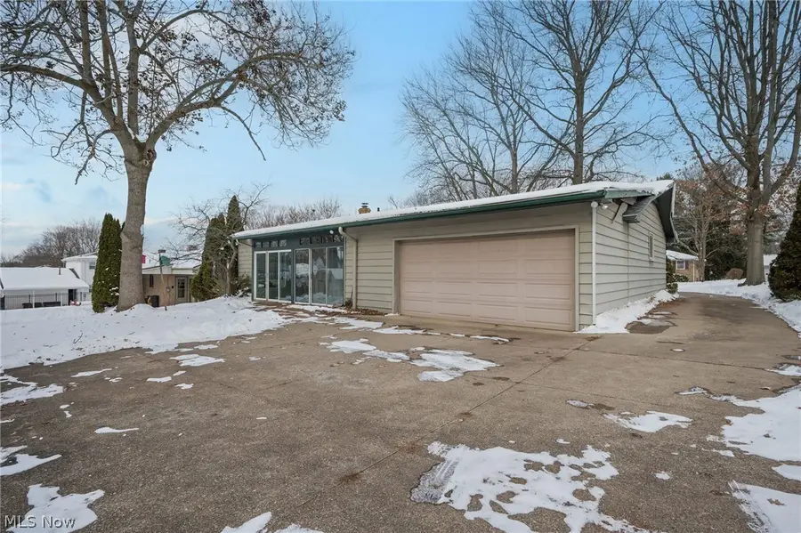 720 Lorena Sw Street, North Canton, OH 44720 - Image #3