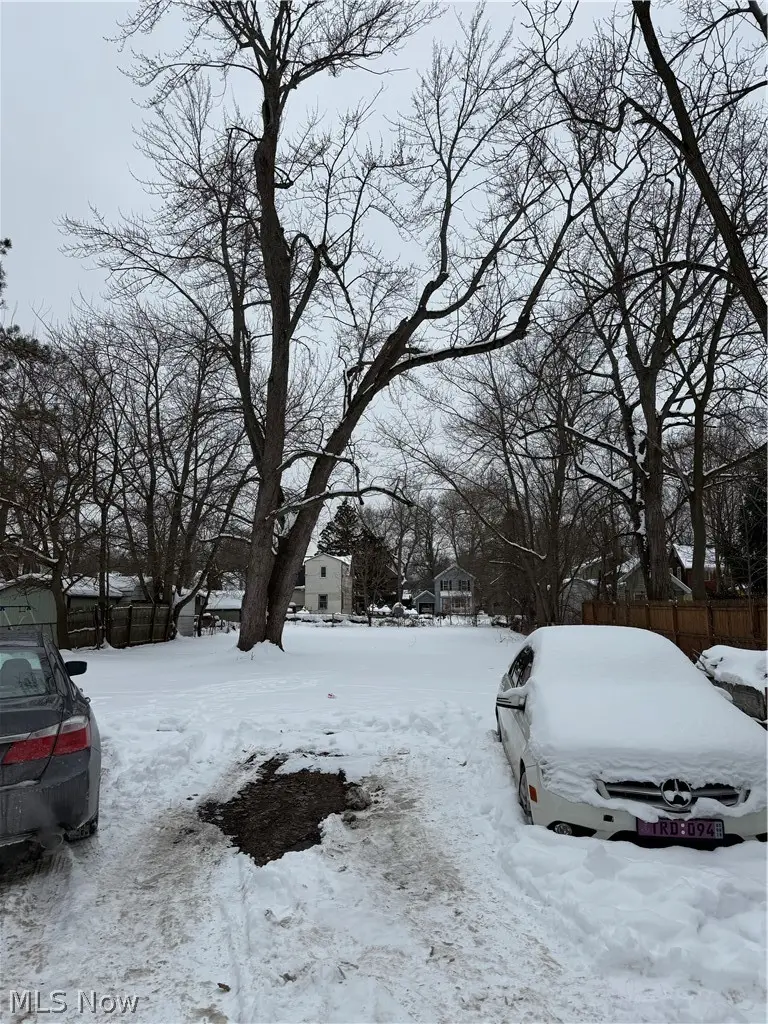 3829 Lake Avenue, Ashtabula, OH 44004 - #3