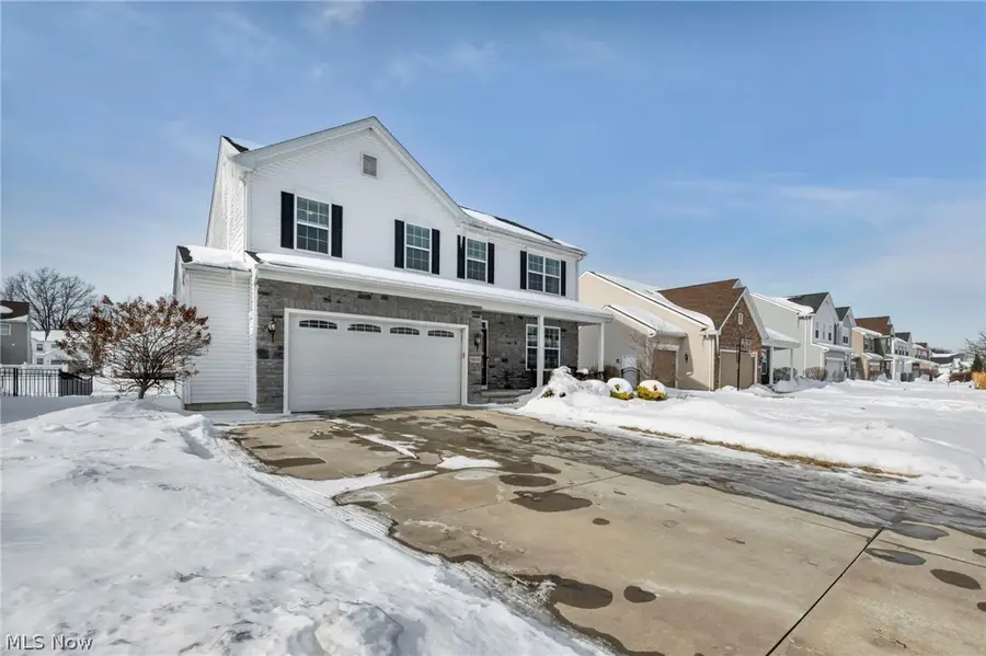 9048 Shady Elm Lane, Olmsted Township, OH 44138 - #2