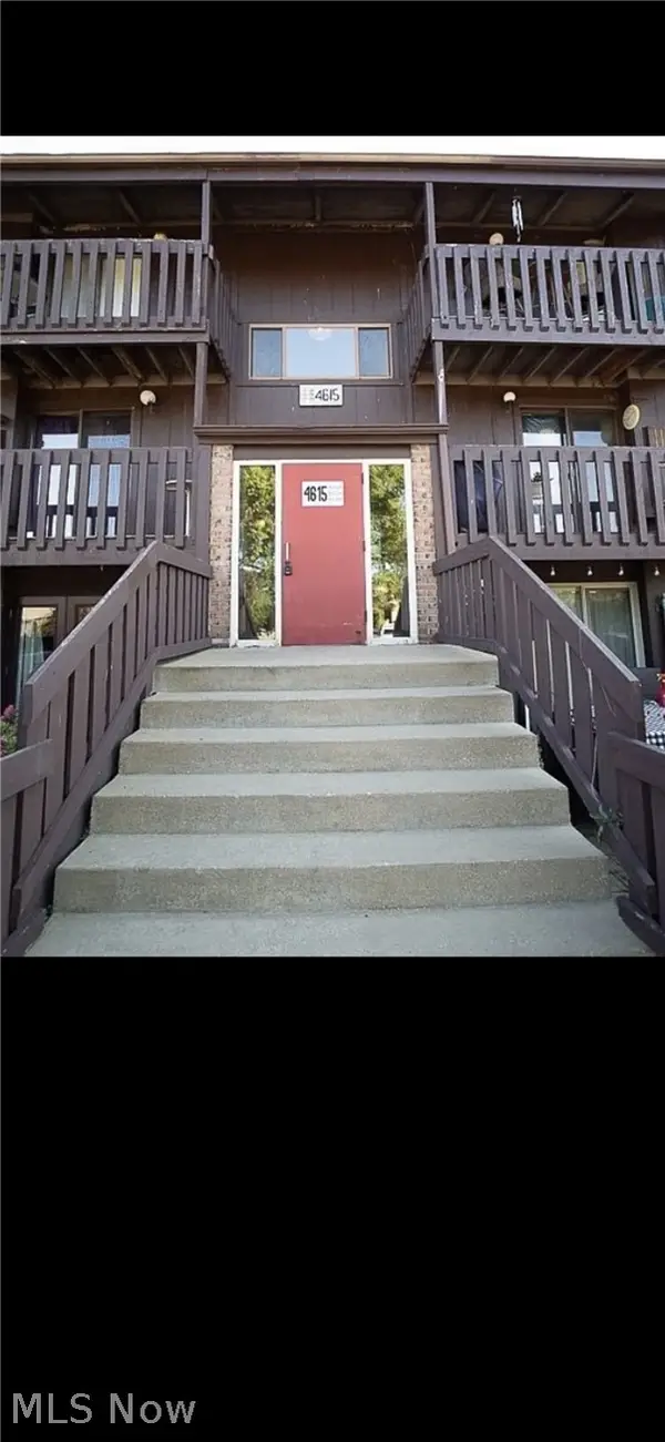 4615 Oakhill Boulevard #106, Lorain, OH 44053
