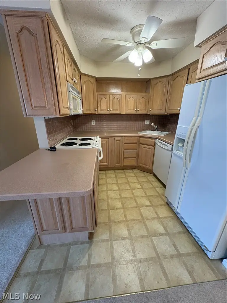4615 Oakhill Boulevard #106, Lorain, OH 44053 - Image #2