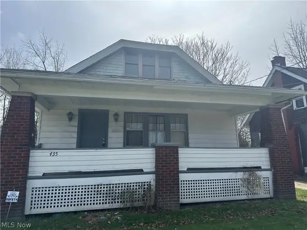 435 E Parkcliffe Avenue, Youngstown, OH 44511