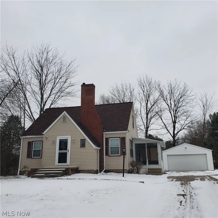 5411 Columbus Ne Road, Louisville, OH 44641 - Image #1