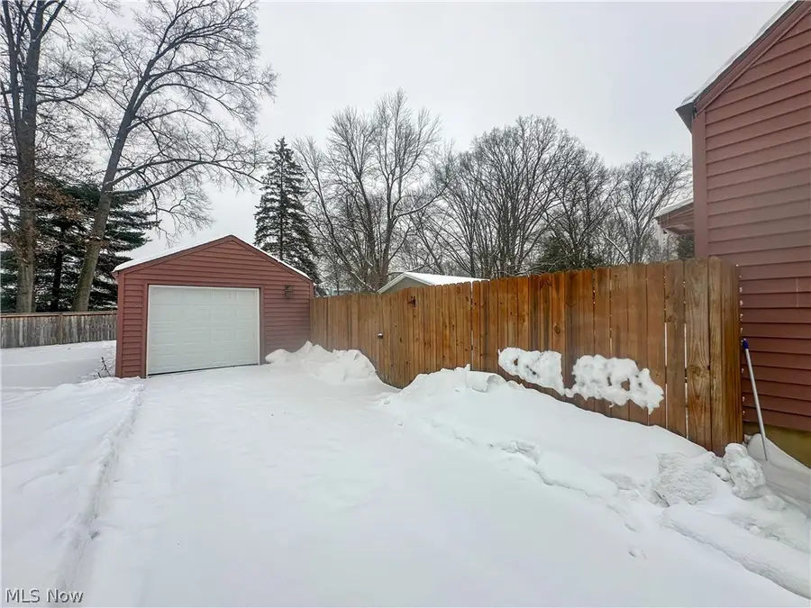 1575 Maplewood Ne Street, Warren, OH 44483 - Image #2