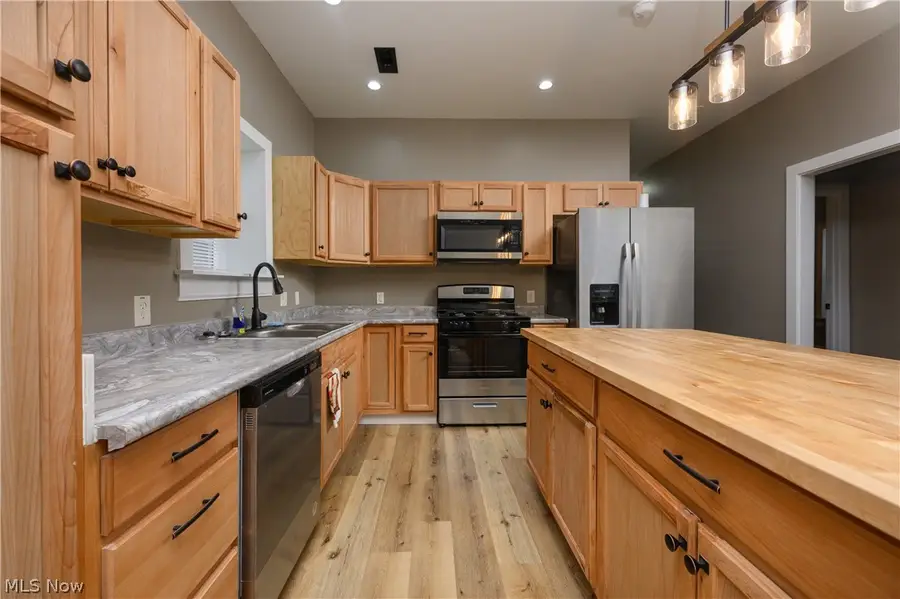 311 George Street, Barberton, OH 44203 - #3