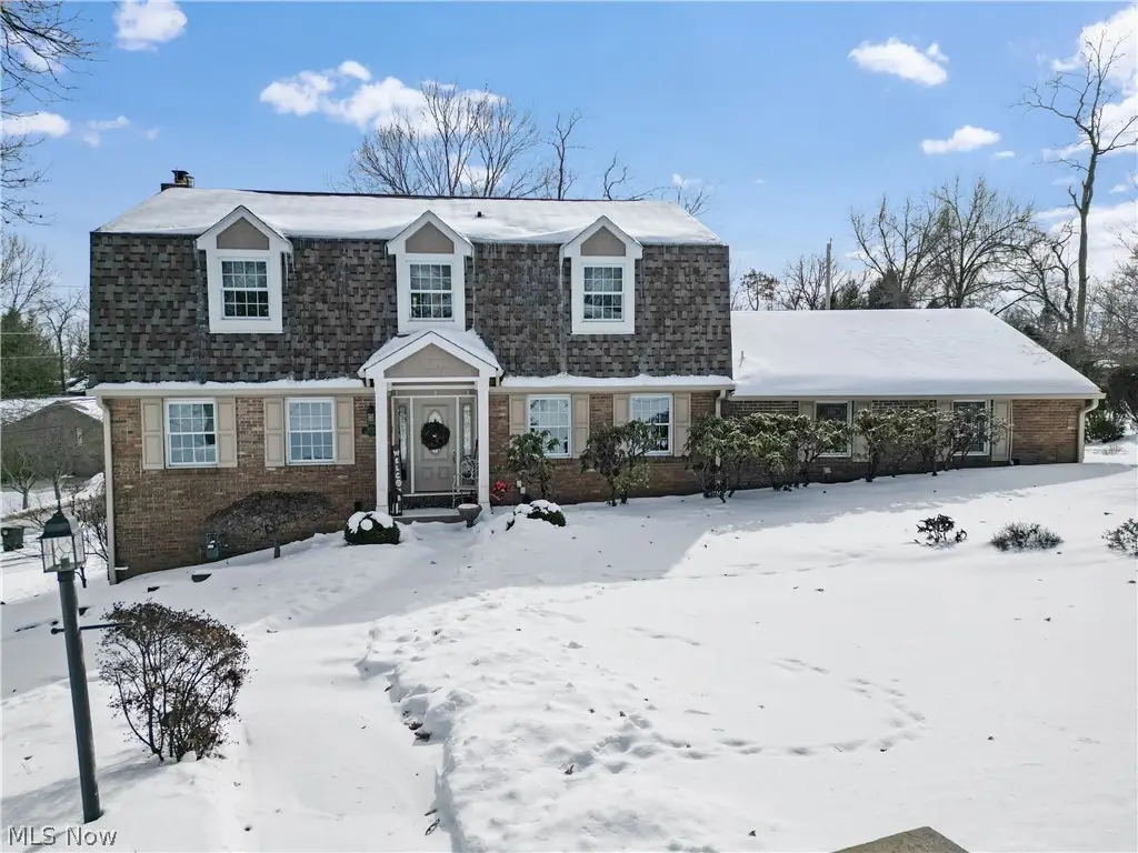 4804 White Oaks Drive, Steubenville, OH 43953 - Image #1